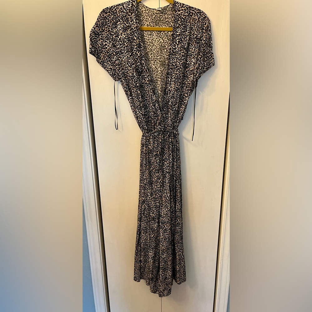 Old Navy Leopard Print Wrap Dress, Size Large TALL
